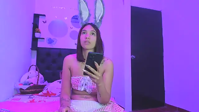 sapphire_brown20's Live XXX Chat