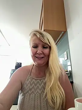 EmmaInLove23 Chat XXX live