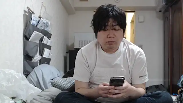 Show modela raterate555 na web-kameri