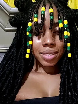 แชท XXX สดของ HONEYSWEETS_LIVE