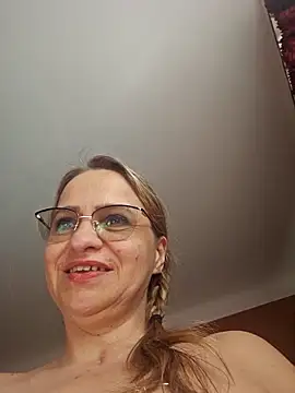 Chat XXX en directo de BLONDKICIA1