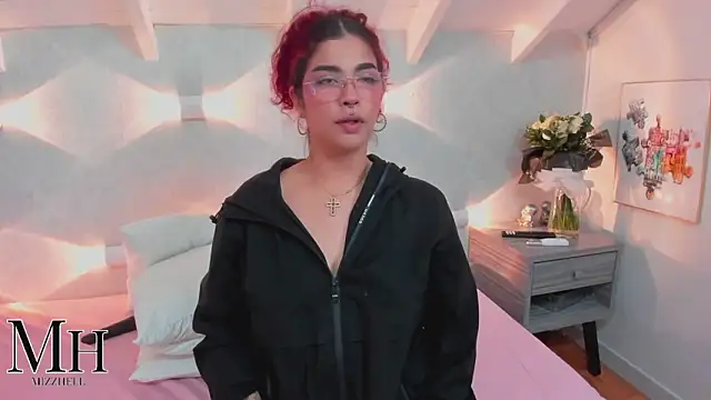MizzHell's Live XXX Chat