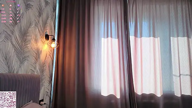 Chat XXX en directo de ElvinaRose