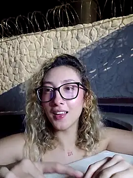 Chat XXX en directo de Laurenn_Sweet