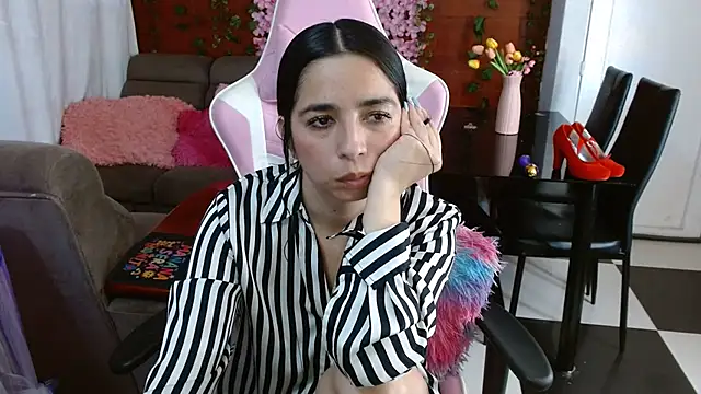 Chat XXX en directo de kendall_all4u