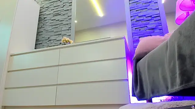 Reina_Cummings 라이브 XXX 채팅