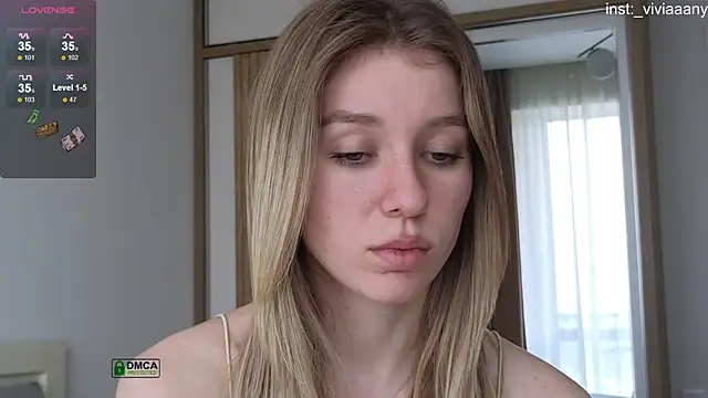 Chatroom XXX en direct de viviaaany