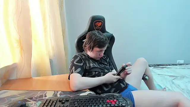 iliaskrislove – Kamerová šou