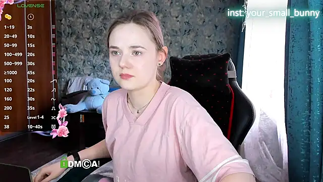 Your_small_bunny's Live XXX Chat