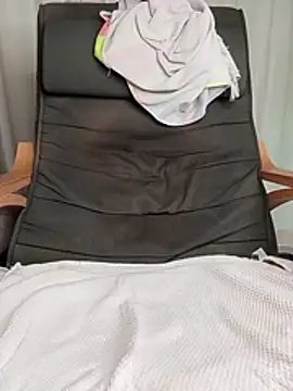 Aniria: απευθείας συνομιλία ΧΧΧ