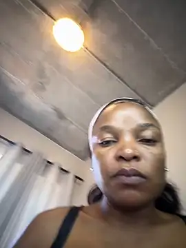 Chat XXX ao vivo de slimcateee