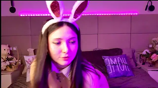 Tiny_BunnyX's Live XXX Chat