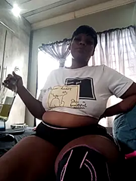 แชท XXX สดของ SQUITBOOTY