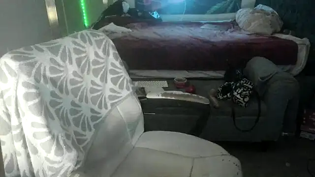 mzpretty444's Live XXX Chat