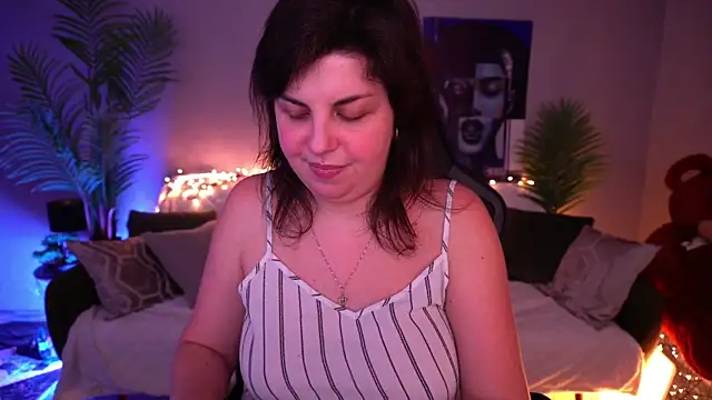 MirandaWong's Live XXX Chat