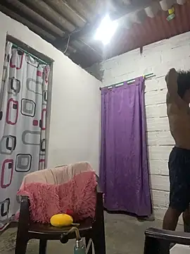 Sembang XXX Secara Langsung Larry-n-clouds