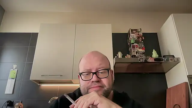 theitalianbear Show in webcam