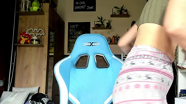 karo123421's Live XXX Chat