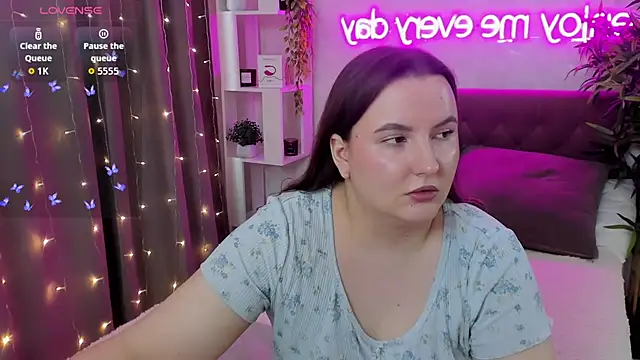 XXX chat uživo modela FeralPeach