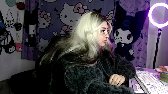 lussyevans24 – Live XXX-chat