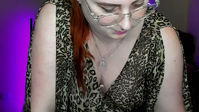 XXX chat uživo modela Alicia_love00