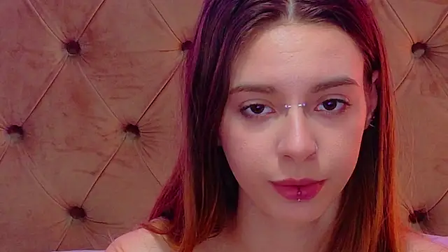 XXX chat uživo modela CoraVex