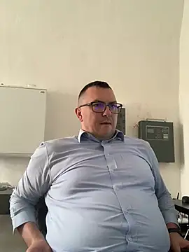 Mike8523 现场XXX聊天