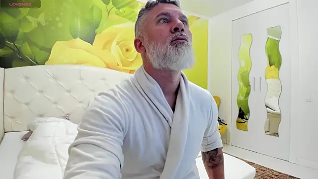 BlowMyXXL Webcam show