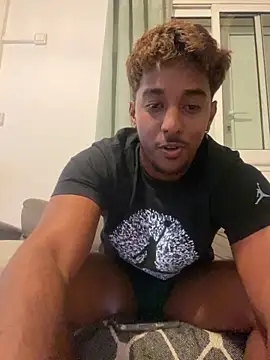 Pertunjukan Kamera Web Axel_black10