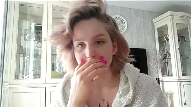 ProMilly Adlı Modelin Canlı XXX Sohbeti