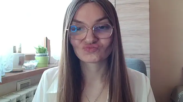 LooveELLYx Adlı Modelin Canlı XXX Sohbeti