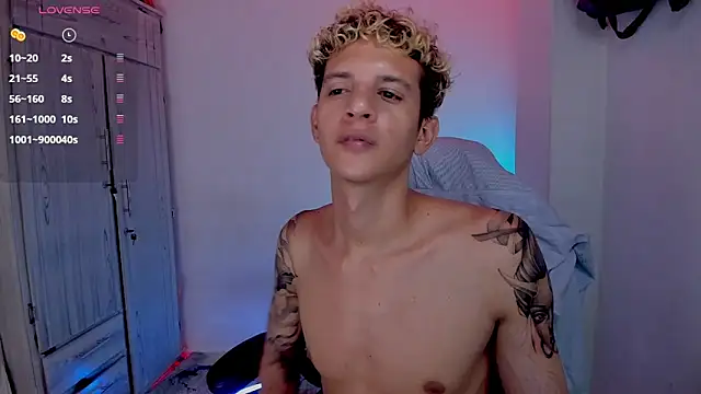 tylernova Show Webcam
