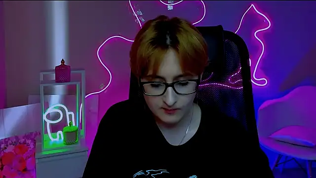 دردشة LixeLuna الجنسية المباشرة