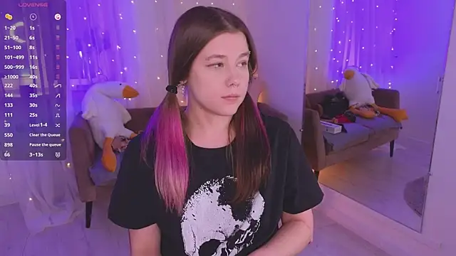 Mira_Falls: онлайн-секс-чат