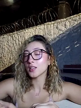 Laurenn_Sweet's Live XXX Chat