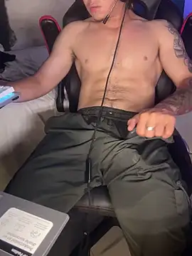 Онлайн чат XXX AngelLatinBoy