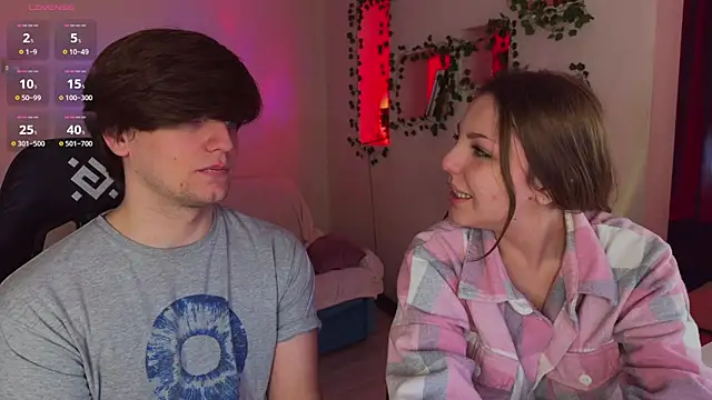 RobertAndLinela Adlı Modelin Canlı XXX Sohbeti