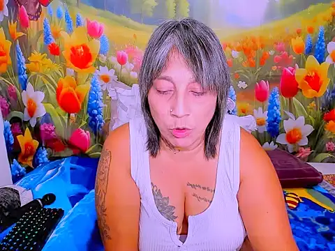 indianroxy 现场XXX聊天