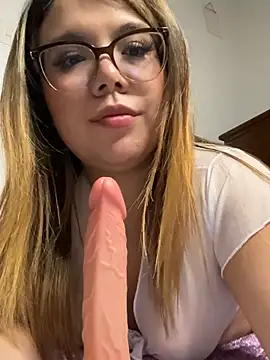 spicymichelle Adlı Modelin Canlı XXX Sohbeti