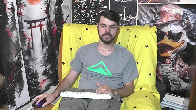 00george élő XXX-chatje