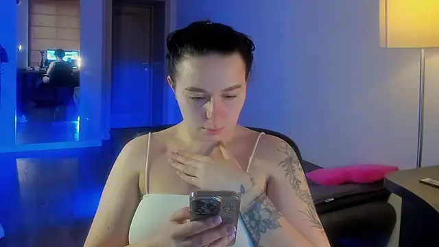 Chat XXX en directo de Di_na_Bell