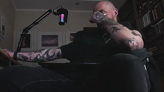 FindomJason élő XXX-chatje