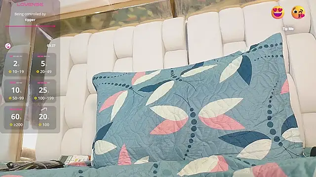 kinkyhousewifee's Live XXX Chat