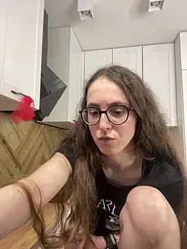 Chatroom XXX en direct de MartiniiSelenna