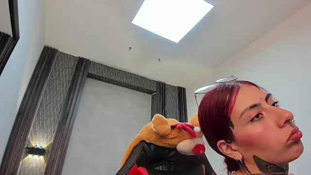 selene_red_'s Live XXX Chat