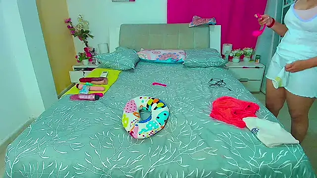 Kendralove31xxx's Live XXX Chat