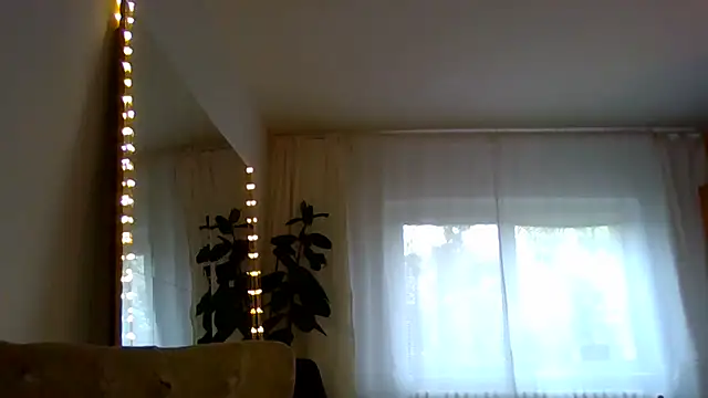 Ms-Lust1- live XXX chat