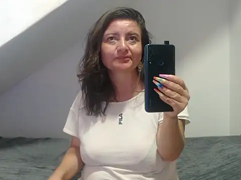 Debora_Cienfuegos25 Adlı Modelin Canlı XXX Sohbeti