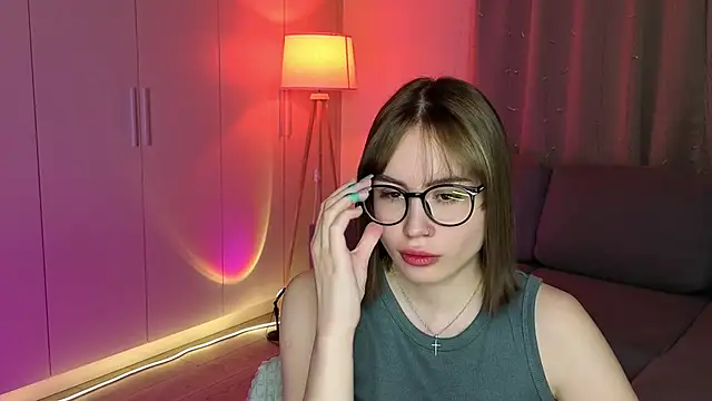 Aurelia_Voss Adlı Modelin Canlı XXX Sohbeti