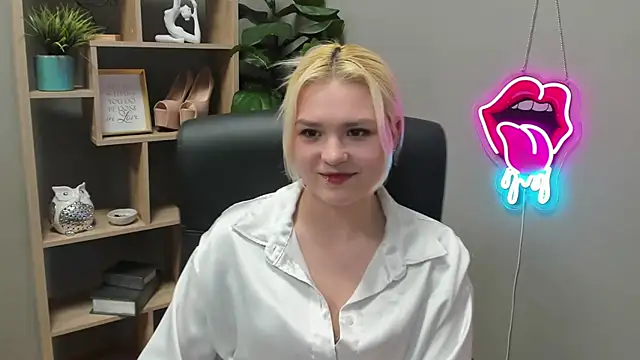 SweetLilyxo's Live XXX Chat